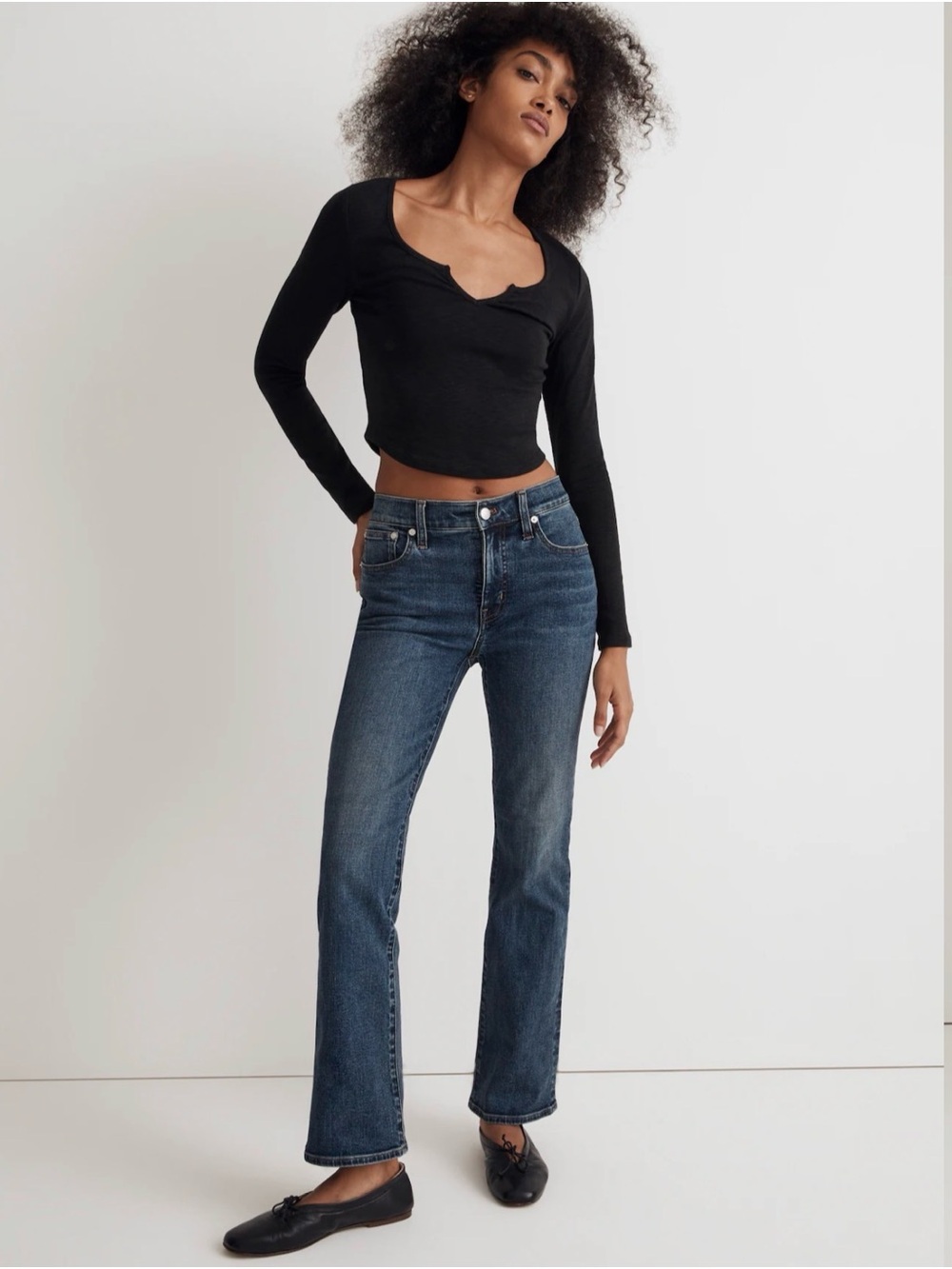 Madewell Mid-Rise Kickout Jeans Size 26